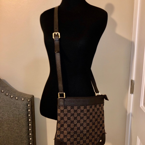 Gucci GG Nailhead Crossbody/Messenger 272396 - Picture 2 of 10